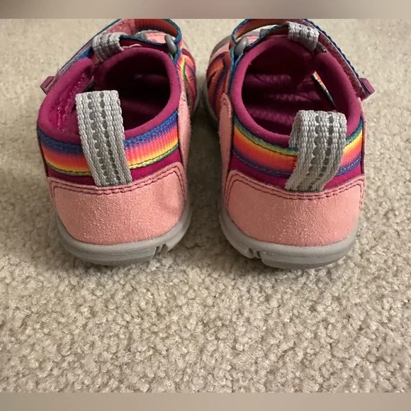 Keen Pink Sandals with rainbow straps - Picture 5 of 6